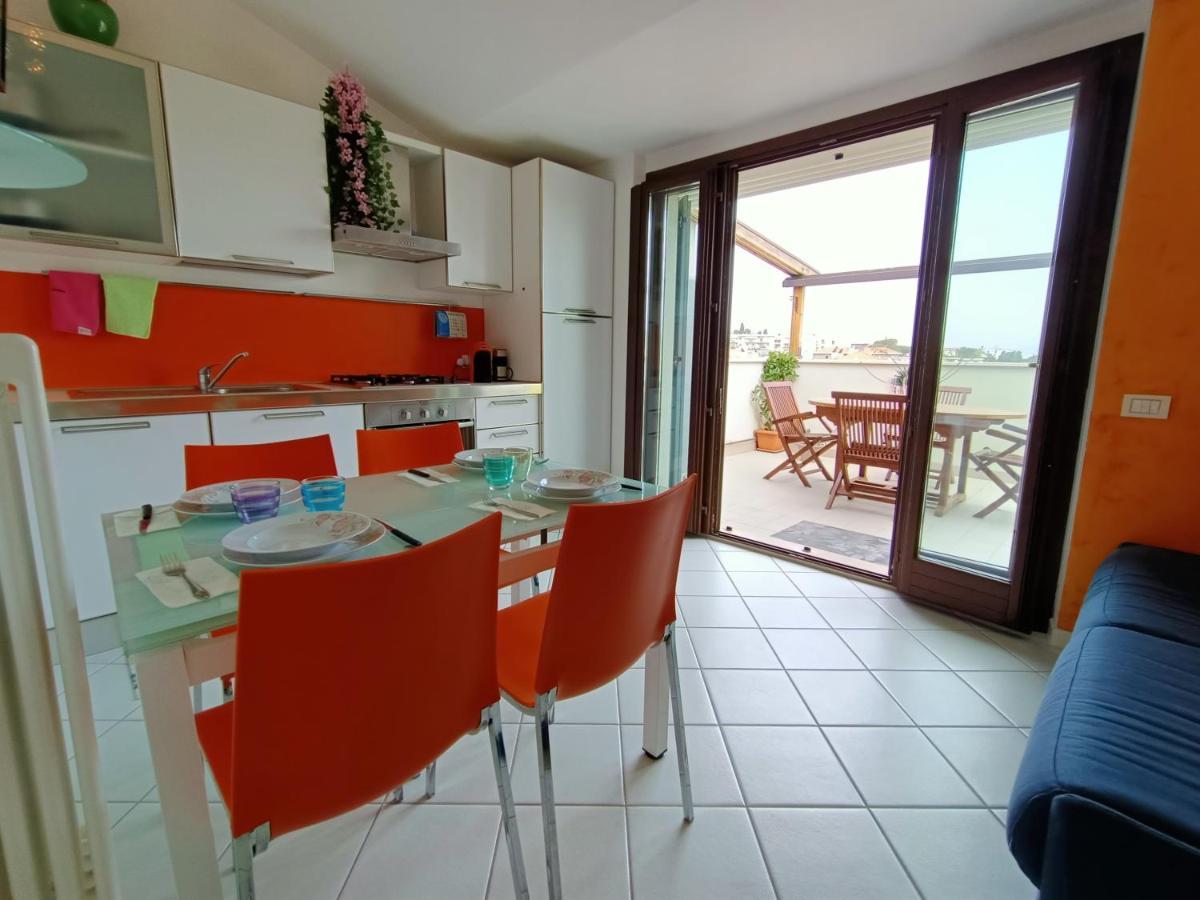 Nel Blu Dipinto Di Blu Apartman Porto Recanati Kültér fotó