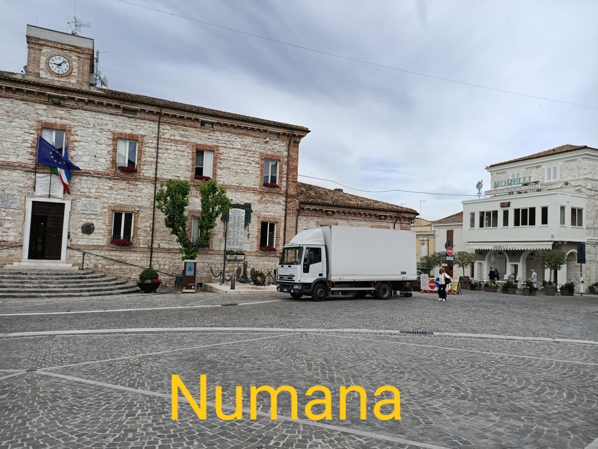 Nel Blu Dipinto Di Blu Apartman Porto Recanati Szoba fotó