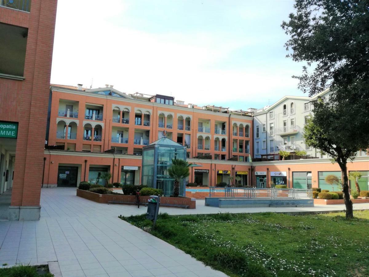 Nel Blu Dipinto Di Blu Apartman Porto Recanati Kültér fotó